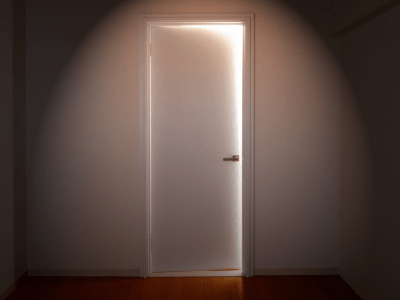 8050問題-高齢の親を持つ引きこもりの子供の部屋