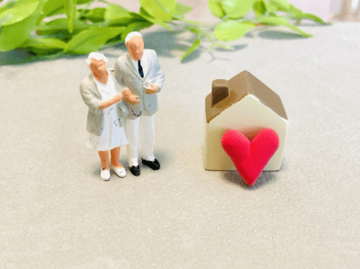 高齢者とリースバックのイメージ