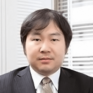倉橋弁護士の顔写真